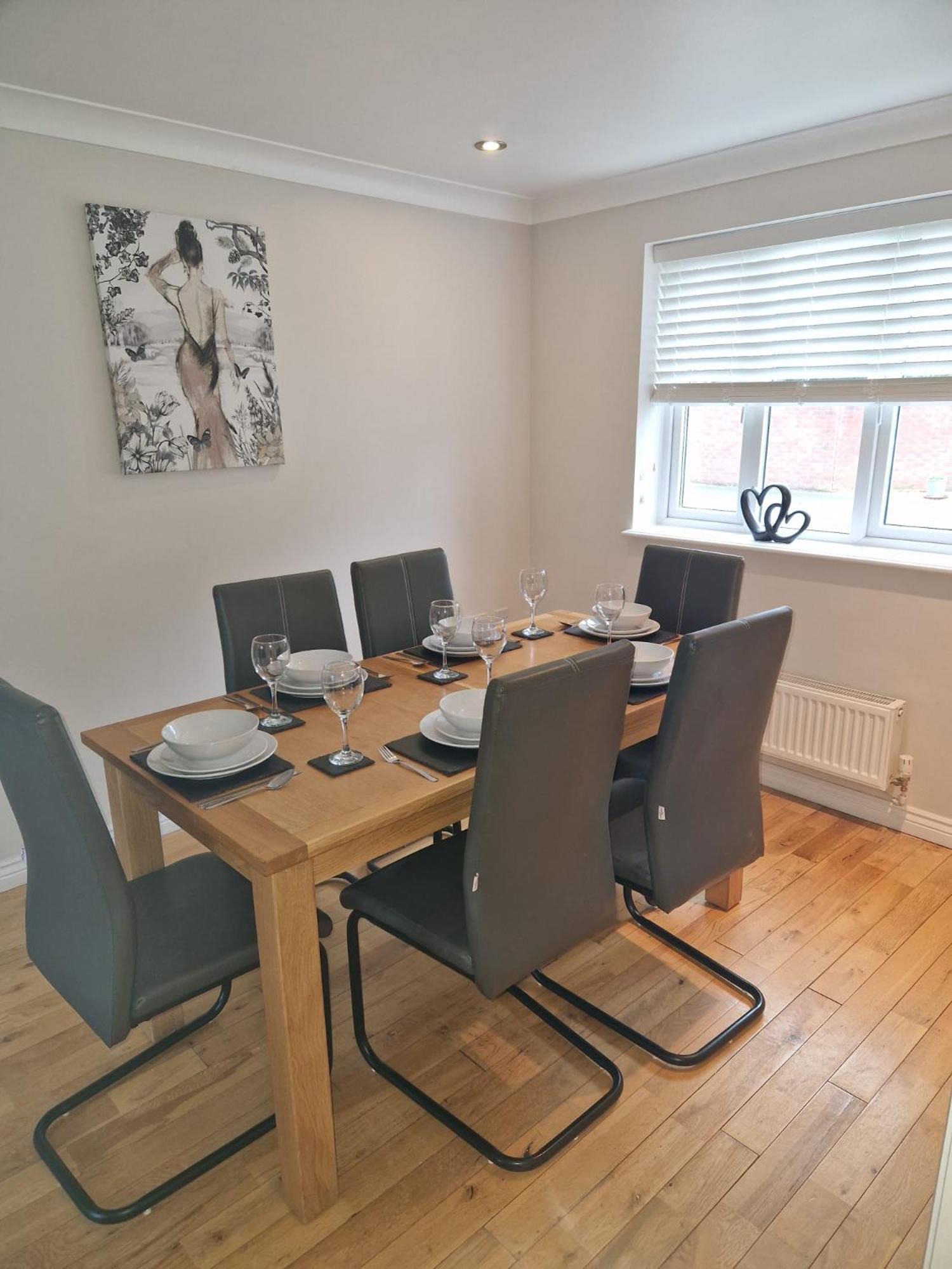 Hereford - Finch House - Modern 4 Bedroom House Located In South Hereford, Dog Friendly With Nearby Countryside, Pool Table, Sleeps Up To 10 Guests - Hosted By Rentmyhouse Ngoại thất bức ảnh